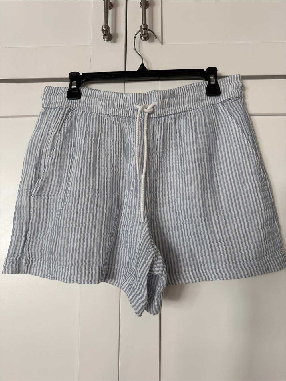Lou & Grey Light Blue and White Striped Seersucker Drawstring Shorts